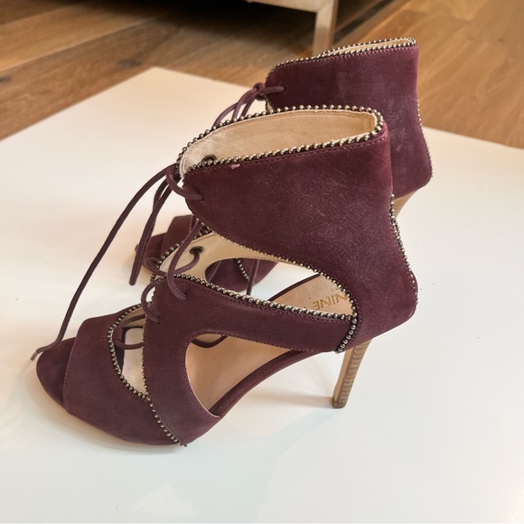 Purple heels! - Picture 2 of 4